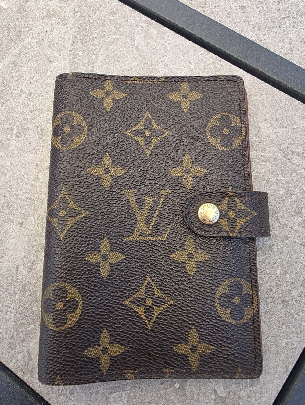Pre-owned Authentic Small Louis Vuitton Monogram Agenda/Passport Cover